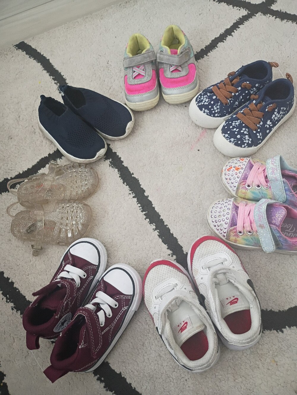 7 Pairs Of Toddler Girl Shoes Size 5